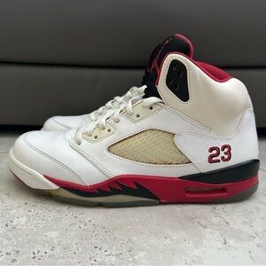 Jordan 5 Retro Sneaker Size 11 Men